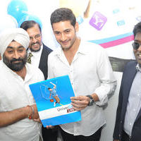 Mahesh Babu at Univercell Mobile Store Opening Stills | Picture 73050